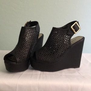 Madden Girl Ginnyy black wedge sandals
